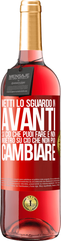 29,95 € Spedizione Gratuita | Vino rosato Edizione ROSÉ Metti lo sguardo in avanti, su ciò che puoi fare e non indietro, su ciò che non puoi cambiare Etichetta Rossa. Etichetta personalizzabile Vino giovane Raccogliere 2025 Tempranillo