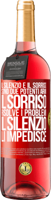 29,95 € Spedizione Gratuita | Vino rosato Edizione ROSÉ Il silenzio e il sorriso sono due potenti armi. Il sorriso risolve i problemi, il silenzio li impedisce Etichetta Rossa. Etichetta personalizzabile Vino giovane Raccogliere 2025 Tempranillo