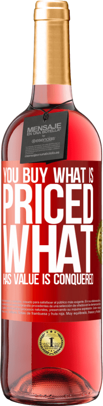 29,95 € 免费送货 | 桃红葡萄酒 ROSÉ版 您购买价格。有价值的东西被征服 红色标签. 可自定义的标签 青年酒 收成 2023 Tempranillo