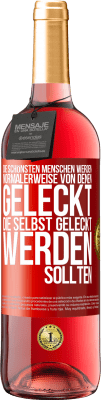 29,95 € Kostenloser Versand | Roséwein ROSÉ Ausgabe Die schönsten Menschen werden normalerweise von denen geleckt, die selbst geleckt werden sollten Rote Markierung. Anpassbares Etikett Junger Wein Ernte 2023 Tempranillo