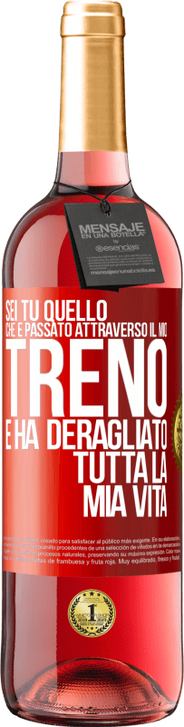 29,95 € Spedizione Gratuita | Vino rosato Edizione ROSÉ Sei tu quello che è passato attraverso il mio treno e ha deragliato tutta la mia vita Etichetta Rossa. Etichetta personalizzabile Vino giovane Raccogliere 2024 Tempranillo