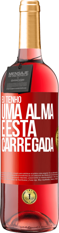 29,95 € Envio grátis | Vinho rosé Edição ROSÉ Eu tenho uma alma e esta carregada Etiqueta Vermelha. Etiqueta personalizável Vinho jovem Colheita 2023 Tempranillo