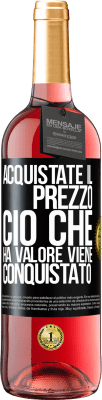 29,95 € Spedizione Gratuita | Vino rosato Edizione ROSÉ Acquistate il prezzo. Ciò che ha valore viene conquistato Etichetta Nera. Etichetta personalizzabile Vino giovane Raccogliere 2024 Tempranillo