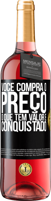 29,95 € Envio grátis | Vinho rosé Edição ROSÉ Você compra o preço. O que tem valor é conquistado Etiqueta Preta. Etiqueta personalizável Vinho jovem Colheita 2024 Tempranillo