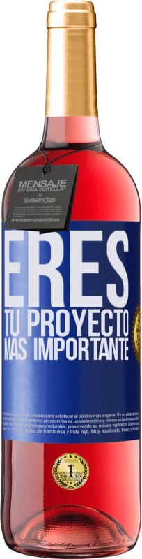 29,95 € Envío gratis | Vino Rosado Edición ROSÉ Eres tu proyecto más importante Etiqueta Azul. Etiqueta personalizable Vino joven Cosecha 2024 Tempranillo