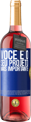 29,95 € Envio grátis | Vinho rosé Edição ROSÉ Você é o seu projeto mais importante Etiqueta Azul. Etiqueta personalizável Vinho jovem Colheita 2025 Tempranillo