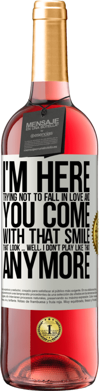 29,95 € Free Shipping | Rosé Wine ROSÉ Edition I here trying not to fall in love and you leave me with that smile, that look ... well, I don't play that way White Label. Customizable label Young wine Harvest 2025 Tempranillo