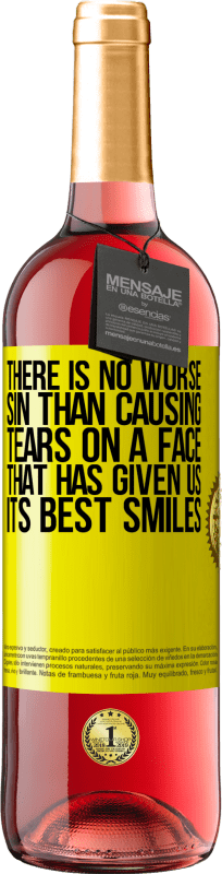 29,95 € Free Shipping | Rosé Wine ROSÉ Edition There is no worse sin than causing tears on a face that has given us its best smiles Yellow Label. Customizable label Young wine Harvest 2025 Tempranillo