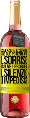 29,95 € Spedizione Gratuita | Vino rosato Edizione ROSÉ Il silenzio e il sorriso sono due potenti armi. Il sorriso risolve i problemi, il silenzio li impedisce Etichetta Gialla. Etichetta personalizzabile Vino giovane Raccogliere 2024 Tempranillo