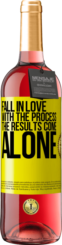 29,95 € Free Shipping | Rosé Wine ROSÉ Edition Fall in love with the process, the results come alone Yellow Label. Customizable label Young wine Harvest 2025 Tempranillo