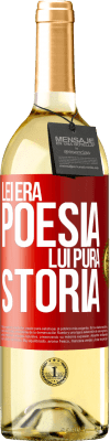 29,95 € Spedizione Gratuita | Vino bianco Edizione WHITE Lei era poesia, lui pura storia Etichetta Rossa. Etichetta personalizzabile Vino giovane Raccogliere 2024 Verdejo