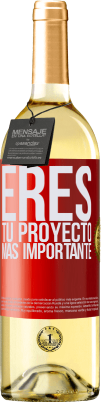 29,95 € Envío gratis | Vino Blanco Edición WHITE Eres tu proyecto más importante Etiqueta Roja. Etiqueta personalizable Vino joven Cosecha 2023 Verdejo