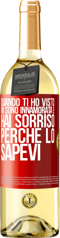 29,95 € Spedizione Gratuita | Vino bianco Edizione WHITE Quando ti ho visto, mi sono innamorata e hai sorriso perché lo sapevi Etichetta Rossa. Etichetta personalizzabile Vino giovane Raccogliere 2024 Verdejo