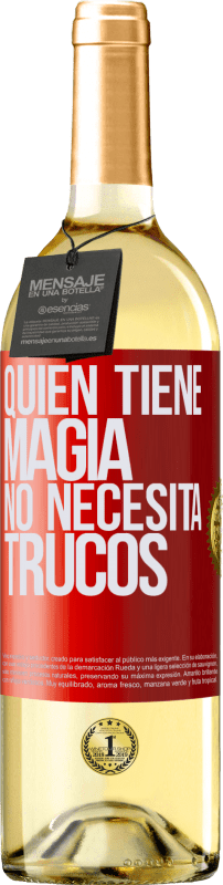 29,95 € Envío gratis | Vino Blanco Edición WHITE Quien tiene magia no necesita trucos Etiqueta Roja. Etiqueta personalizable Vino joven Cosecha 2025 Verdejo