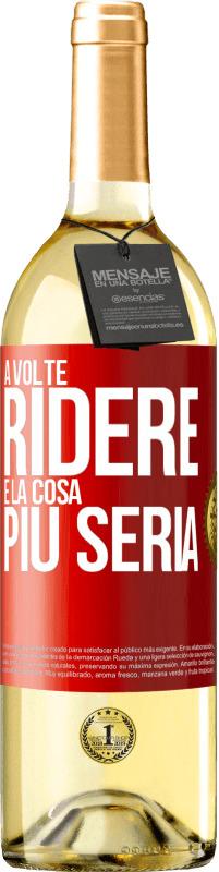 29,95 € Spedizione Gratuita | Vino bianco Edizione WHITE A volte ridere è la cosa più seria Etichetta Rossa. Etichetta personalizzabile Vino giovane Raccogliere 2024 Verdejo