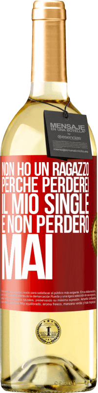 29,95 € Spedizione Gratuita | Vino bianco Edizione WHITE Non ho un ragazzo perché perderei il mio single e non perderò mai Etichetta Rossa. Etichetta personalizzabile Vino giovane Raccogliere 2023 Verdejo