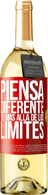 29,95 € Envío gratis | Vino Blanco Edición WHITE Piensa diferente. Ve más allá de los límites Etiqueta Roja. Etiqueta personalizable Vino joven Cosecha 2023 Verdejo