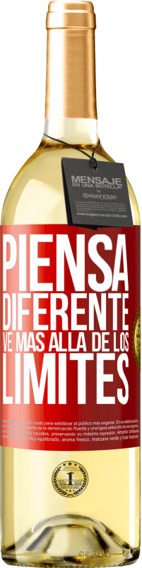 29,95 € Envío gratis | Vino Blanco Edición WHITE Piensa diferente. Ve más allá de los límites Etiqueta Roja. Etiqueta personalizable Vino joven Cosecha 2024 Verdejo