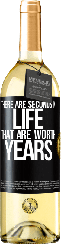 29,95 € Free Shipping | White Wine WHITE Edition There are seconds in life that are worth years Black Label. Customizable label Young wine Harvest 2025 Verdejo