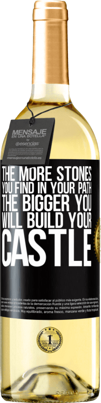 29,95 € Free Shipping | White Wine WHITE Edition The more stones you find in your path, the bigger you will build your castle Black Label. Customizable label Young wine Harvest 2024 Verdejo