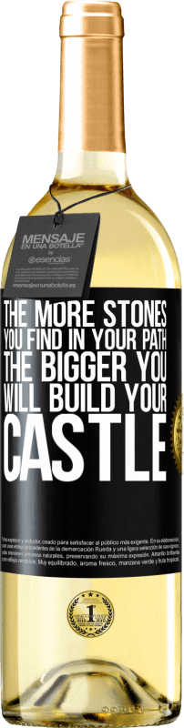 29,95 € Free Shipping | White Wine WHITE Edition The more stones you find in your path, the bigger you will build your castle Black Label. Customizable label Young wine Harvest 2025 Verdejo