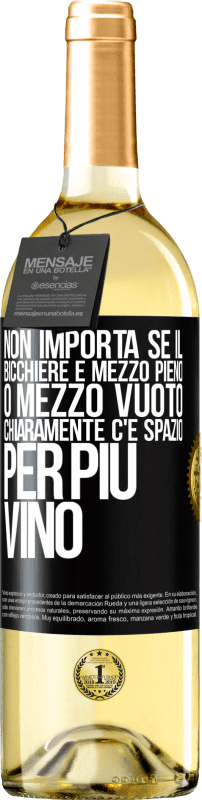 29,95 € Spedizione Gratuita | Vino bianco Edizione WHITE Non importa se il bicchiere è mezzo pieno o mezzo vuoto. Chiaramente c'è spazio per più vino Etichetta Nera. Etichetta personalizzabile Vino giovane Raccogliere 2024 Verdejo