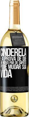 29,95 € Envio grátis | Vinho branco Edição WHITE Cinderela é a prova de que um novo par de sapatos pode mudar sua vida Etiqueta Preta. Etiqueta personalizável Vinho jovem Colheita 2025 Verdejo