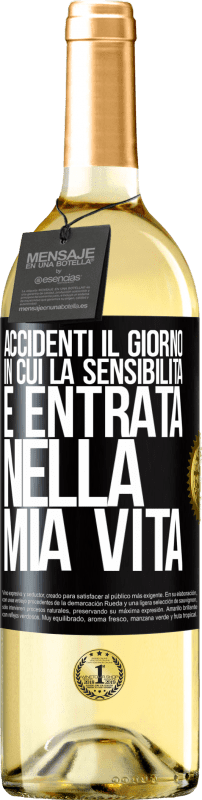 29,95 € Spedizione Gratuita | Vino bianco Edizione WHITE Accidenti il giorno in cui la sensibilità è entrata nella mia vita Etichetta Nera. Etichetta personalizzabile Vino giovane Raccogliere 2024 Verdejo