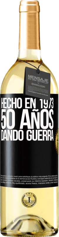 29,95 € Envío gratis | Vino Blanco Edición WHITE Hecho en 1973. 50 años dando guerra Etiqueta Negra. Etiqueta personalizable Vino joven Cosecha 2024 Verdejo