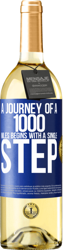 29,95 € 送料無料 | 白ワイン WHITEエディション 千マイルの旅は一歩から始まります 青いタグ. カスタマイズ可能なラベル 若いワイン 収穫 2023 Verdejo