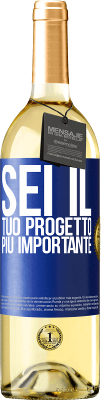 29,95 € Spedizione Gratuita | Vino bianco Edizione WHITE Sei il tuo progetto più importante Etichetta Blu. Etichetta personalizzabile Vino giovane Raccogliere 2024 Verdejo