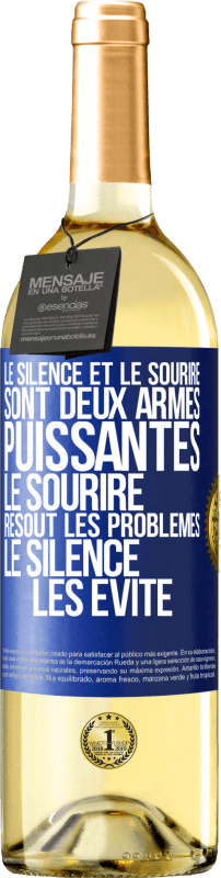 29,95 € Envoi gratuit | Vin blanc Édition WHITE Le silence et le sourire sont deux armes puissantes. Le sourire résout les problèmes, le silence les évite Étiquette Bleue. Étiquette personnalisable Vin jeune Récolte 2024 Verdejo