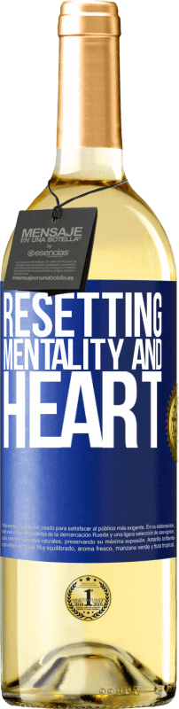 29,95 € Free Shipping | White Wine WHITE Edition Resetting mentality and heart Blue Label. Customizable label Young wine Harvest 2023 Verdejo