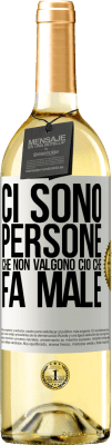 29,95 € Spedizione Gratuita | Vino bianco Edizione WHITE Ci sono persone che non valgono ciò che fa male Etichetta Bianca. Etichetta personalizzabile Vino giovane Raccogliere 2023 Verdejo