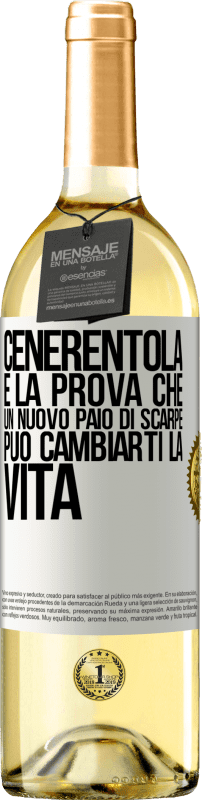 29,95 € Spedizione Gratuita | Vino bianco Edizione WHITE Cenerentola è la prova che un nuovo paio di scarpe può cambiarti la vita Etichetta Bianca. Etichetta personalizzabile Vino giovane Raccogliere 2024 Verdejo