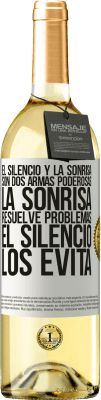 29,95 € Envío gratis | Vino Blanco Edición WHITE El silencio y la sonrisa son dos armas poderosas. La sonrisa resuelve problemas, el silencio los evita Etiqueta Blanca. Etiqueta personalizable Vino joven Cosecha 2024 Verdejo