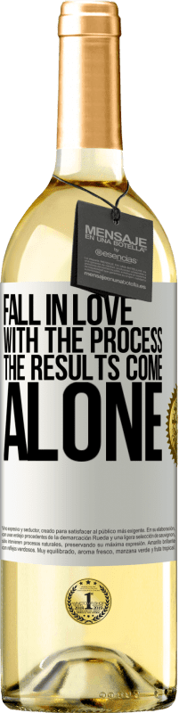 29,95 € Free Shipping | White Wine WHITE Edition Fall in love with the process, the results come alone White Label. Customizable label Young wine Harvest 2024 Verdejo