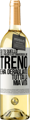 29,95 € Spedizione Gratuita | Vino bianco Edizione WHITE Sei tu quello che è passato attraverso il mio treno e ha deragliato tutta la mia vita Etichetta Bianca. Etichetta personalizzabile Vino giovane Raccogliere 2024 Verdejo