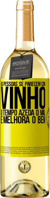 29,95 € Envio grátis | Vinho branco Edição WHITE As pessoas se parecem com vinho. O tempo azeda o mal e melhora o bem Etiqueta Amarela. Etiqueta personalizável Vinho jovem Colheita 2023 Verdejo