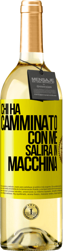 29,95 € Spedizione Gratuita | Vino bianco Edizione WHITE Chi ha camminato con me salirà in macchina Etichetta Gialla. Etichetta personalizzabile Vino giovane Raccogliere 2024 Verdejo