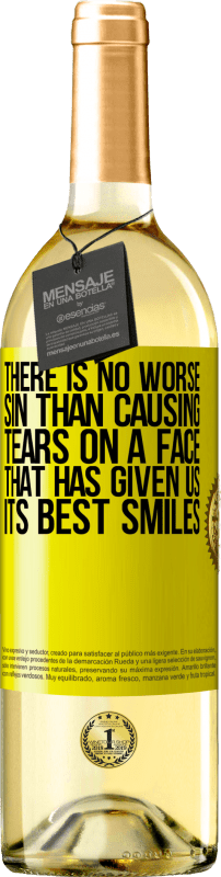 29,95 € Free Shipping | White Wine WHITE Edition There is no worse sin than causing tears on a face that has given us its best smiles Yellow Label. Customizable label Young wine Harvest 2023 Verdejo