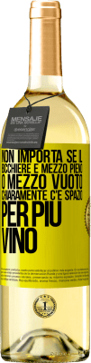 29,95 € Spedizione Gratuita | Vino bianco Edizione WHITE Non importa se il bicchiere è mezzo pieno o mezzo vuoto. Chiaramente c'è spazio per più vino Etichetta Gialla. Etichetta personalizzabile Vino giovane Raccogliere 2024 Verdejo