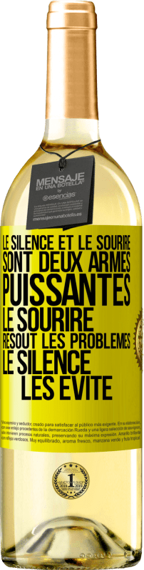 29,95 € Envoi gratuit | Vin blanc Édition WHITE Le silence et le sourire sont deux armes puissantes. Le sourire résout les problèmes, le silence les évite Étiquette Jaune. Étiquette personnalisable Vin jeune Récolte 2024 Verdejo