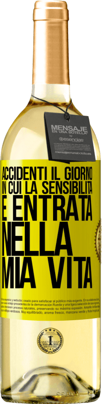 29,95 € Spedizione Gratuita | Vino bianco Edizione WHITE Accidenti il giorno in cui la sensibilità è entrata nella mia vita Etichetta Gialla. Etichetta personalizzabile Vino giovane Raccogliere 2025 Verdejo