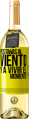 29,95 € Envío gratis | Vino Blanco Edición WHITE Pestañas al viento y a vivir el momento Etiqueta Amarilla. Etiqueta personalizable Vino joven Cosecha 2024 Verdejo