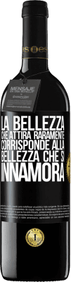 39,95 € Spedizione Gratuita | Vino rosso Edizione RED MBE Riserva La bellezza che attira raramente corrisponde alla bellezza che si innamora Etichetta Nera. Etichetta personalizzabile Riserva 12 Mesi Raccogliere 2014 Tempranillo