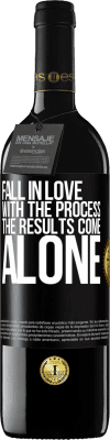 39,95 € Free Shipping | Red Wine RED Edition MBE Reserve Fall in love with the process, the results come alone Black Label. Customizable label Reserve 12 Months Harvest 2016 Tempranillo