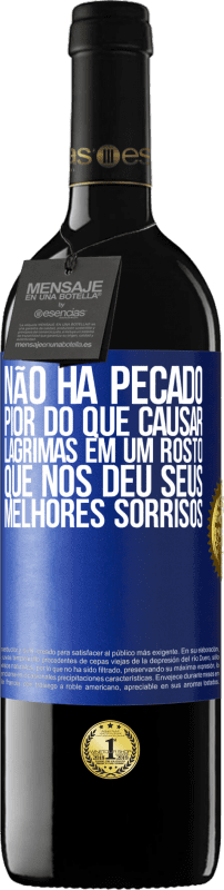 39,95 € Envio grátis | Vinho tinto Edição RED MBE Reserva Não há pecado pior do que causar lágrimas em um rosto que nos deu seus melhores sorrisos Etiqueta Azul. Etiqueta personalizável Reserva 12 Meses Colheita 2016 Tempranillo