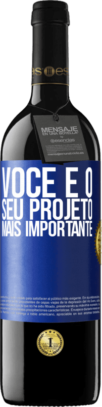 39,95 € Envio grátis | Vinho tinto Edição RED MBE Reserva Você é o seu projeto mais importante Etiqueta Azul. Etiqueta personalizável Reserva 12 Meses Colheita 2014 Tempranillo