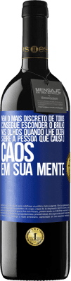 39,95 € Envio grátis | Vinho tinto Edição RED MBE Reserva Nem o mais discreto de todos consegue esconder o brilho nos olhos quando lhe dizem sobre a pessoa que causa o caos em sua Etiqueta Azul. Etiqueta personalizável Reserva 12 Meses Colheita 2015 Tempranillo